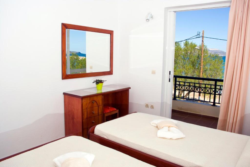 Garifalo Apartments Каливес Екстериор снимка