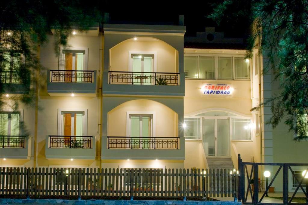 Garifalo Apartments Каливес Екстериор снимка